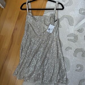 NWT SIZE SMALL Glittery Gold Sequin Party Dress Formal Dress Holiday Dress NYE
